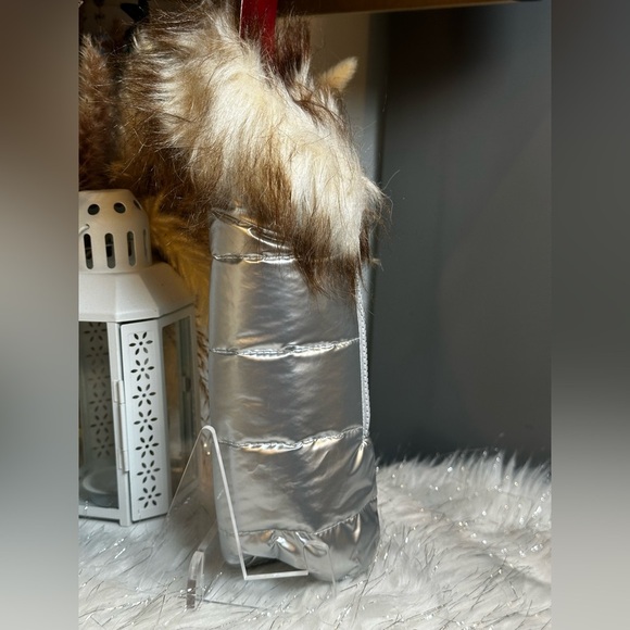 Faux Fur Wine Bottle Jacket - Picture 4 of 5